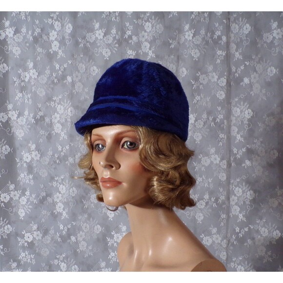 Vintage 60s Blue Fuzzy Cloche Hat 1960s Retro Mod Twiggy Riding Bell Cool main image 5